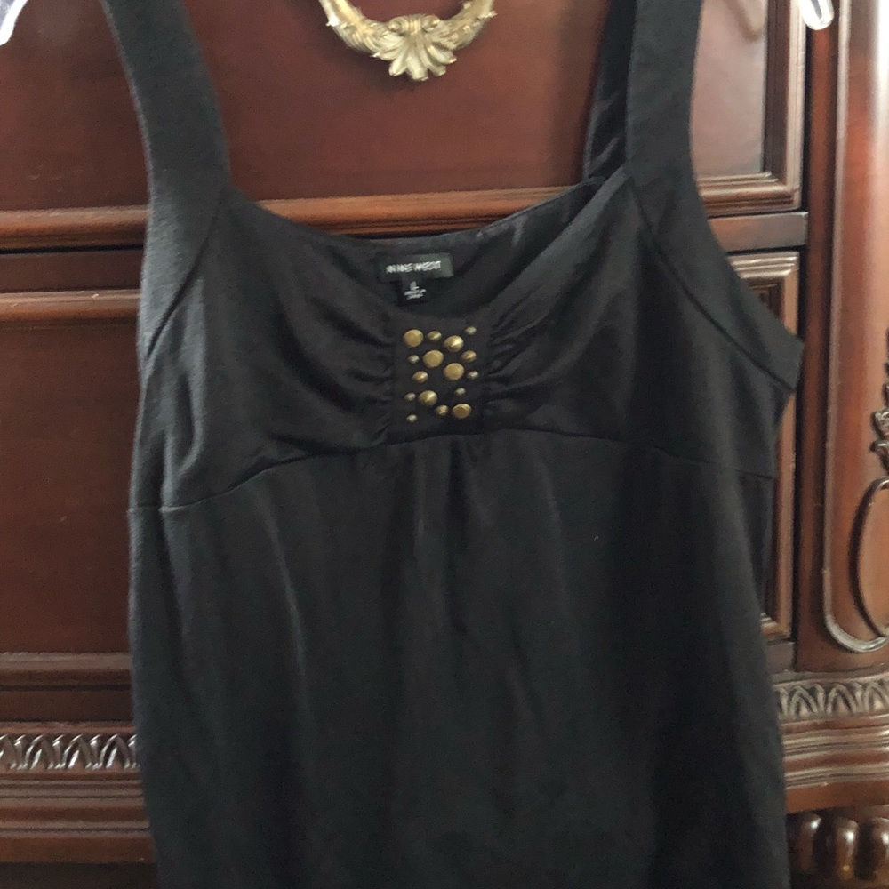 Nine West tank
